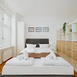 Homely - Spacious Flat Quiet, Friedrichstrasse, River *