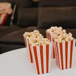 Homely - Spacious Flat Quiet, Friedrichstrasse, River アパート ベルリン