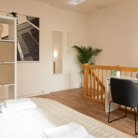 Homely - Spacious Flat Quiet, Friedrichstrasse, River