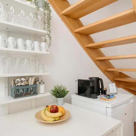 Homely - Spacious Flat Quiet, Friedrichstraße, River