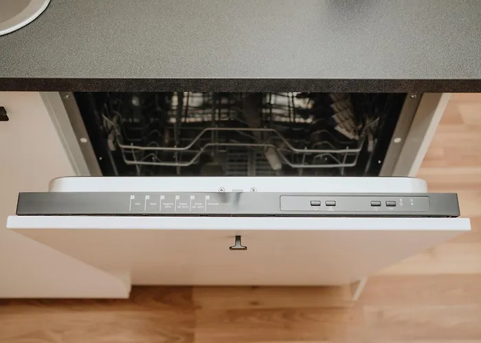 Homely - Spacious Flat Quiet, Friedrichstrasse, River * برلين