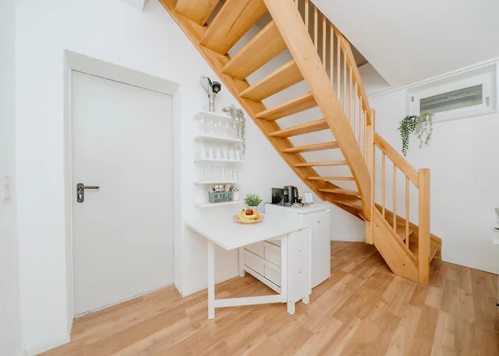 Homely - Spacious Flat Quiet, Friedrichstrasse, River *