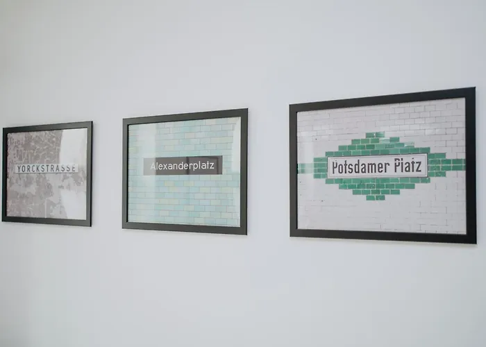 Homely - Spacious Flat Quiet, Friedrichstrasse, River شقة برلين