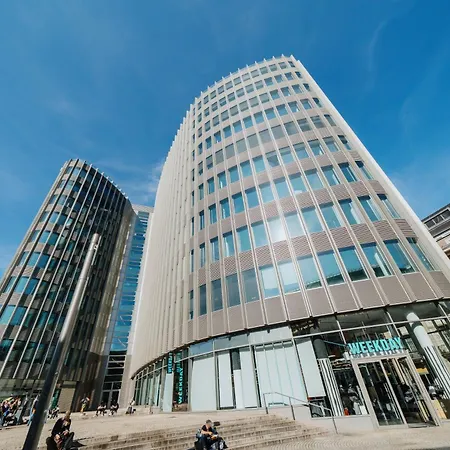 Homely - Spacious Flat Quiet, Friedrichstrasse, River