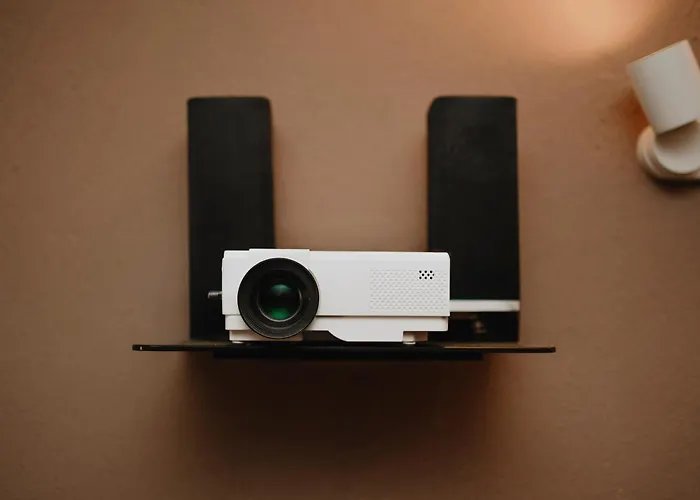 Homely - Spacious Flat Quiet, Friedrichstrasse, River Apartamento